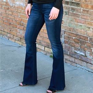 KanCan Flare Jean